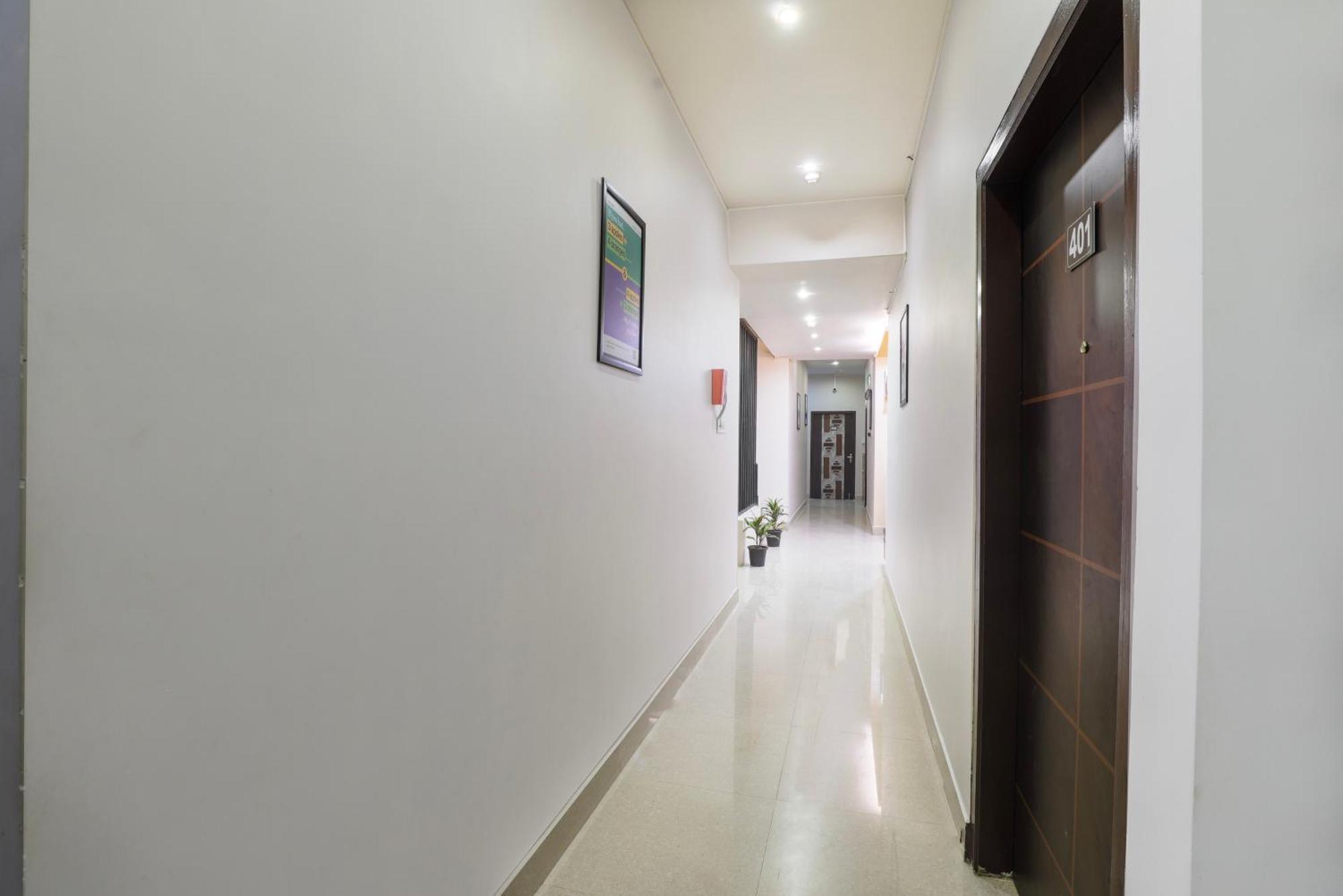 Treebo Urban Oasis Inn กูวาฮาติ ภายนอก รูปภาพ