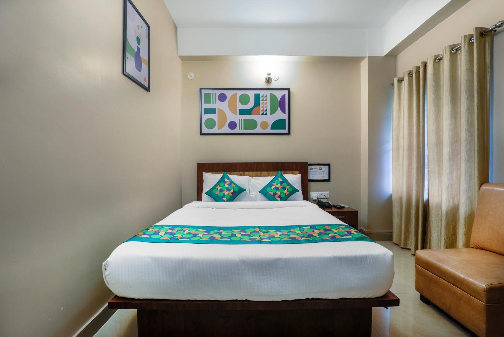 Treebo Urban Oasis Inn กูวาฮาติ ภายนอก รูปภาพ