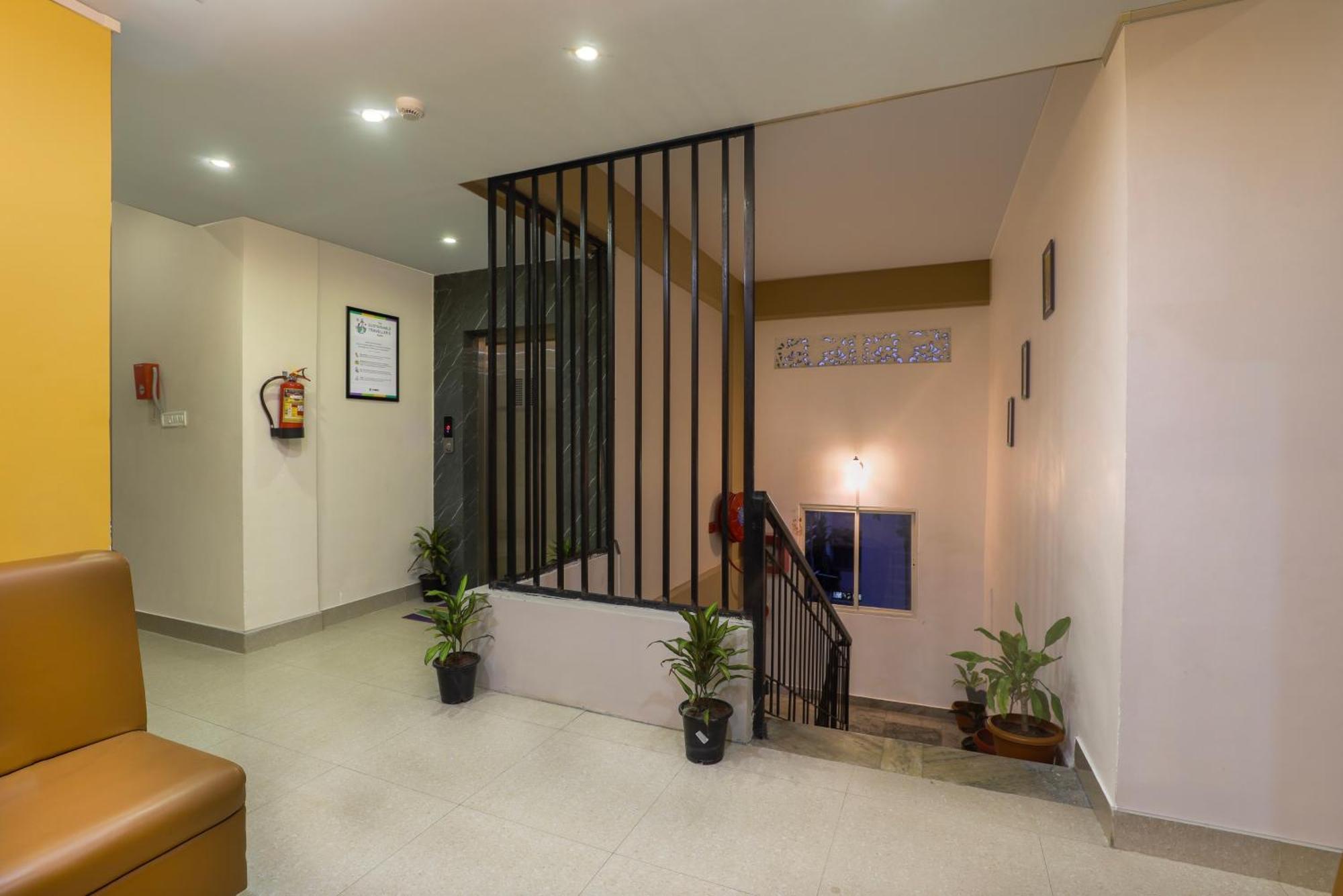 Treebo Urban Oasis Inn กูวาฮาติ ภายนอก รูปภาพ